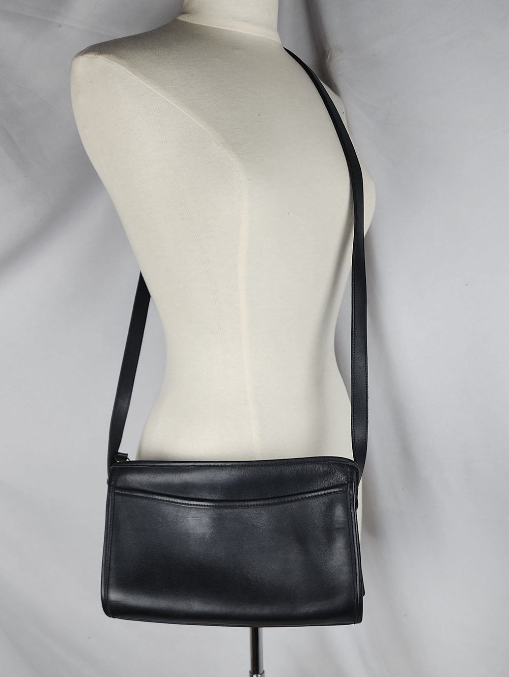 Vintage Coach Classic Black Leather Crossbody Bag